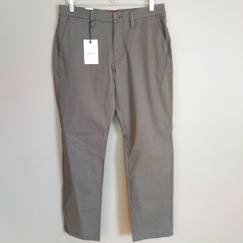UNTUCKit St. Clair Relaxed Khaki Chino Pants NWT Size 32x32